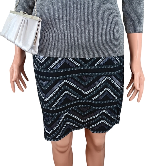 Express, sequin, slip on mini skirt - Picture 2 of 8